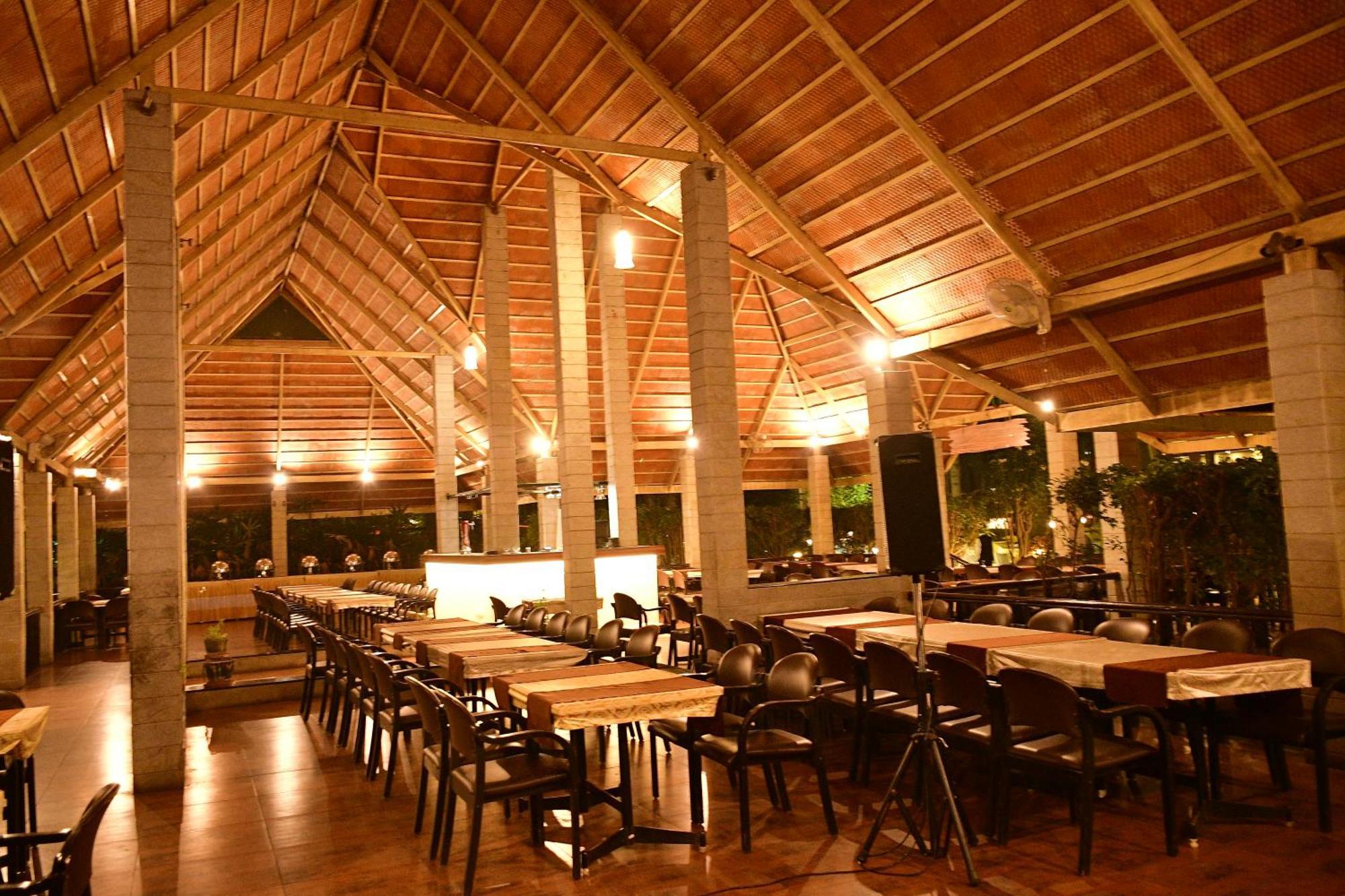 Nijaguna Resorts Chāmrājnagar Exterior foto